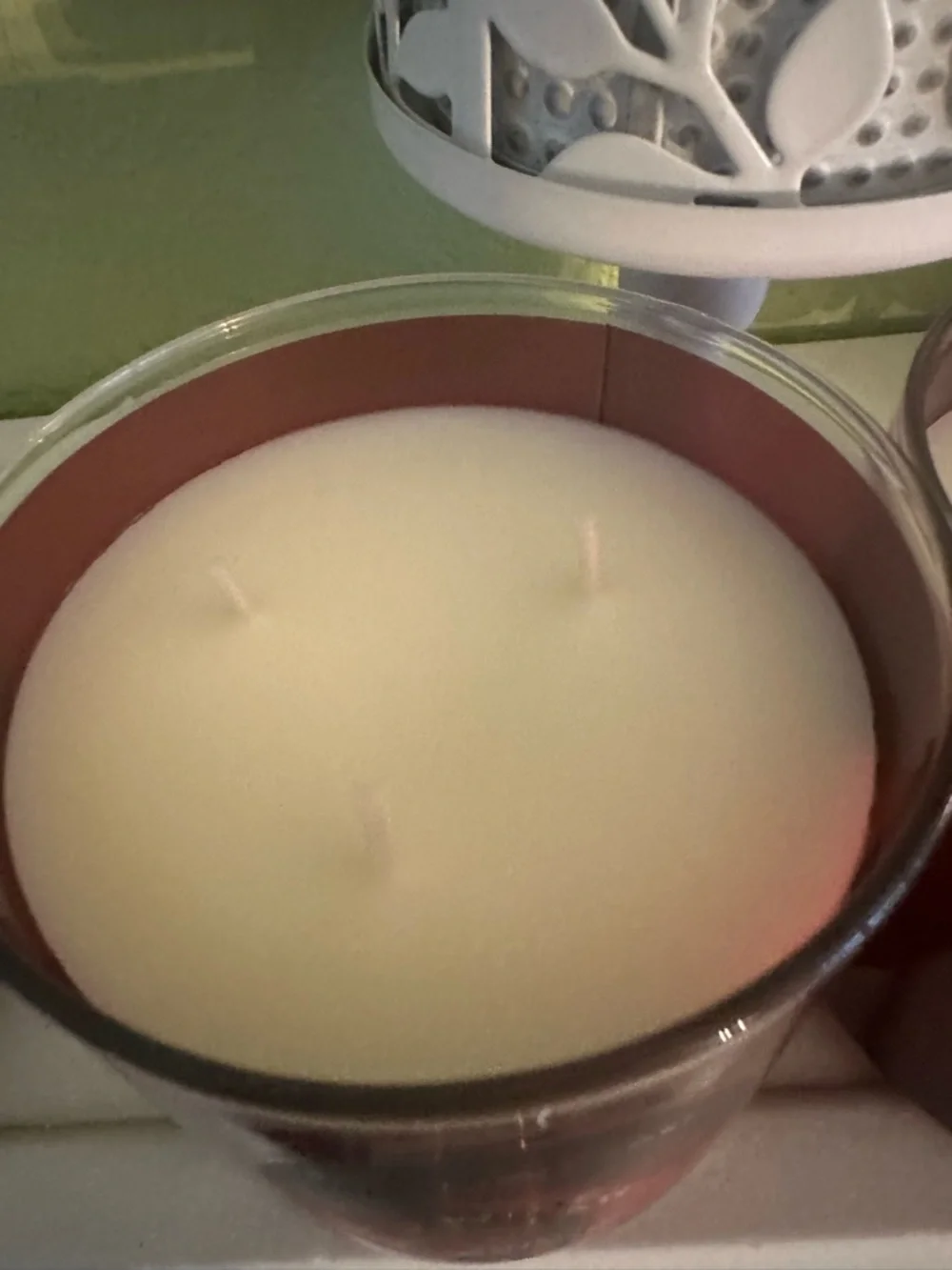 Bath & Body Works Wine Cellar 3-Wick Candle X2 - Picture 3 of 5
